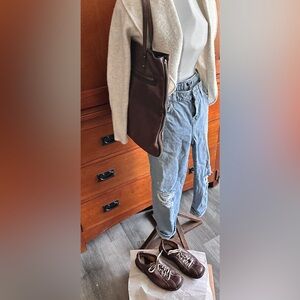 BORN women’s Leather Sneakers/Shoes size 6.5 Brown